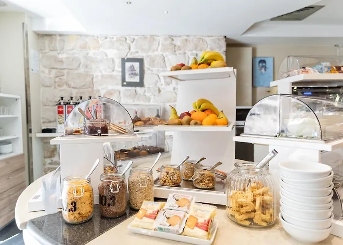 El Homs Palace Hotel 4*
