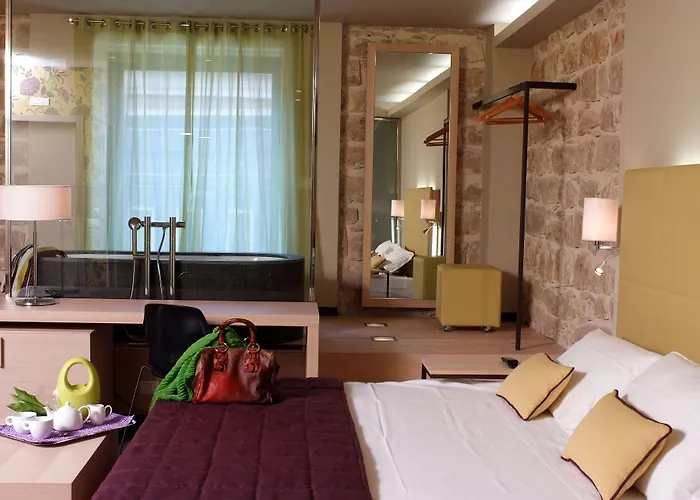 El Homs Palace Comiso