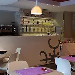 艾尔霍姆斯皇宫酒店 4*