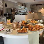 艾尔霍姆斯皇宫酒店 酒店