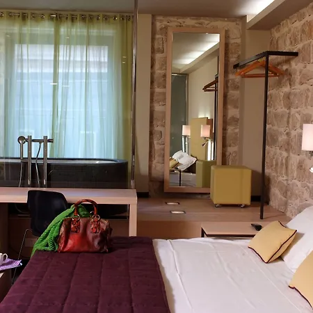 El Homs Palace Comiso
