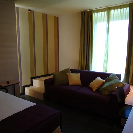 El Homs Palace Hotel 4*