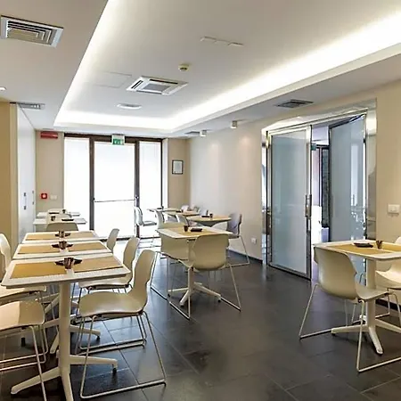 El Homs Palace Hotel 4*
