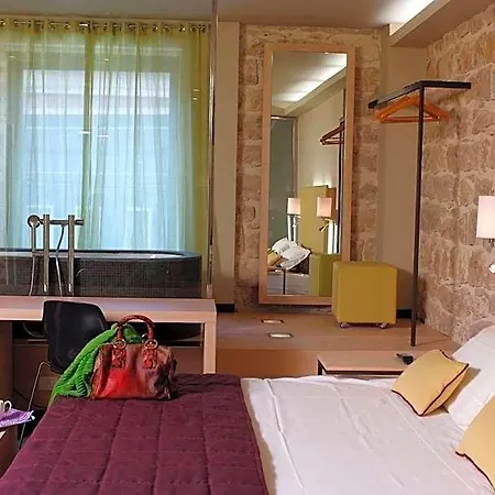 El Homs Palace Hotel 4*